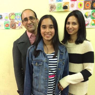 Photo of Purvesh Mankad and Aarti Mann along with her daughter, Nikita Mankad. 